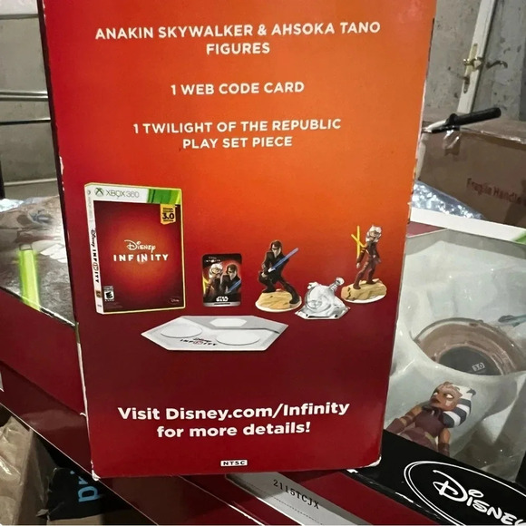 XBOX 360 Disney Infinity STAR WARS Video Game Starter Pack 3.0 Edition NEW - Picture 4 of 12